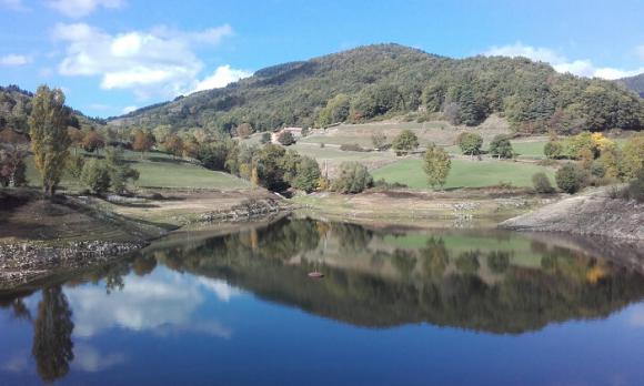 02 barrage entre Empurany et Nozières.jpg