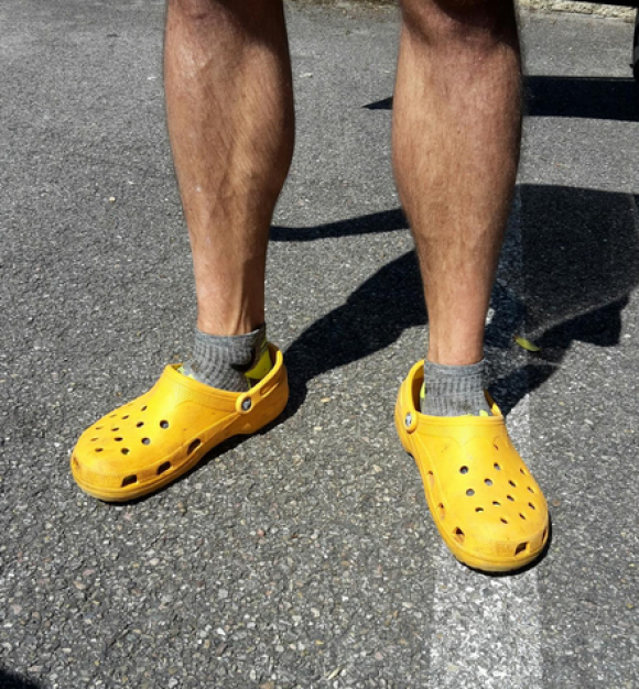 crocs.PNG