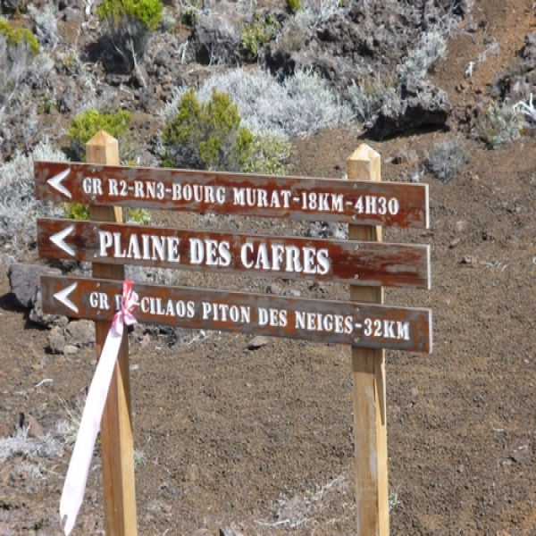 Panneau piton des neiges.