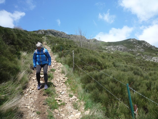 Descente dré dans le pentu de la Croix de Marcou (photo reco)