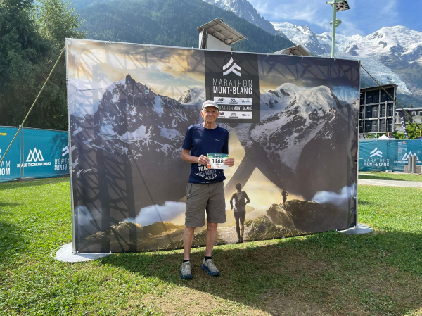 Avant course avec le Mont Blanc en arrière plan