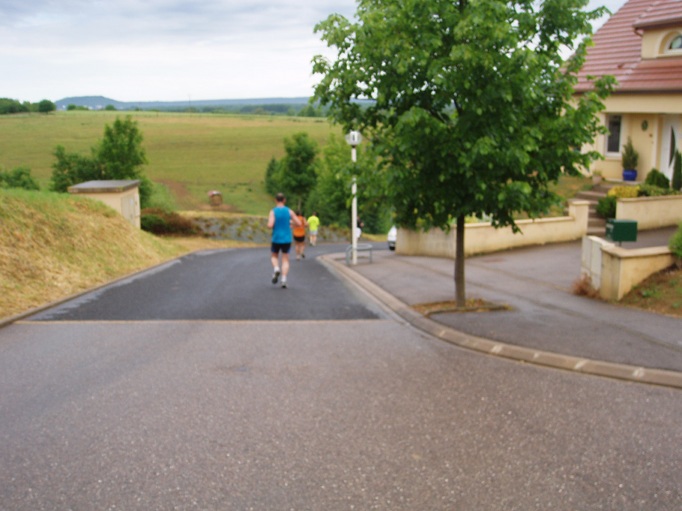 Attention, virage glissant dans 10m