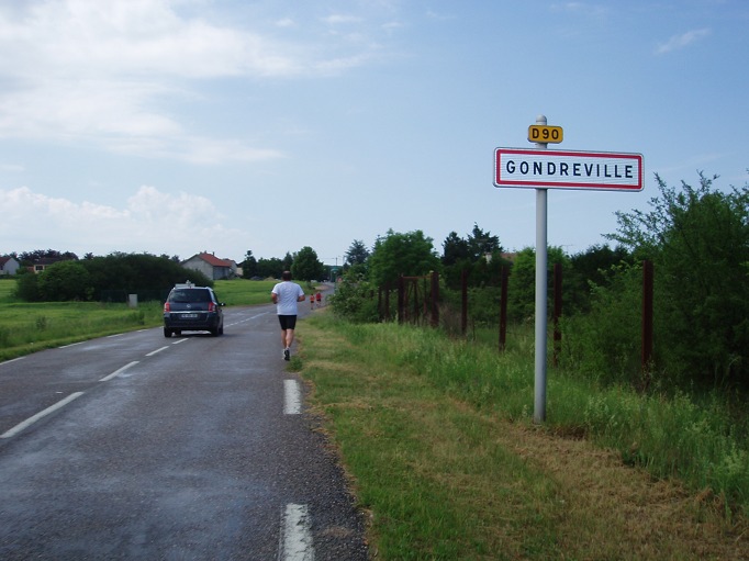 Entrée dans Gondreville